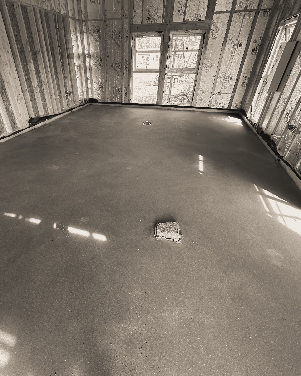 LIQUID FLOOR SCREED BRENT
