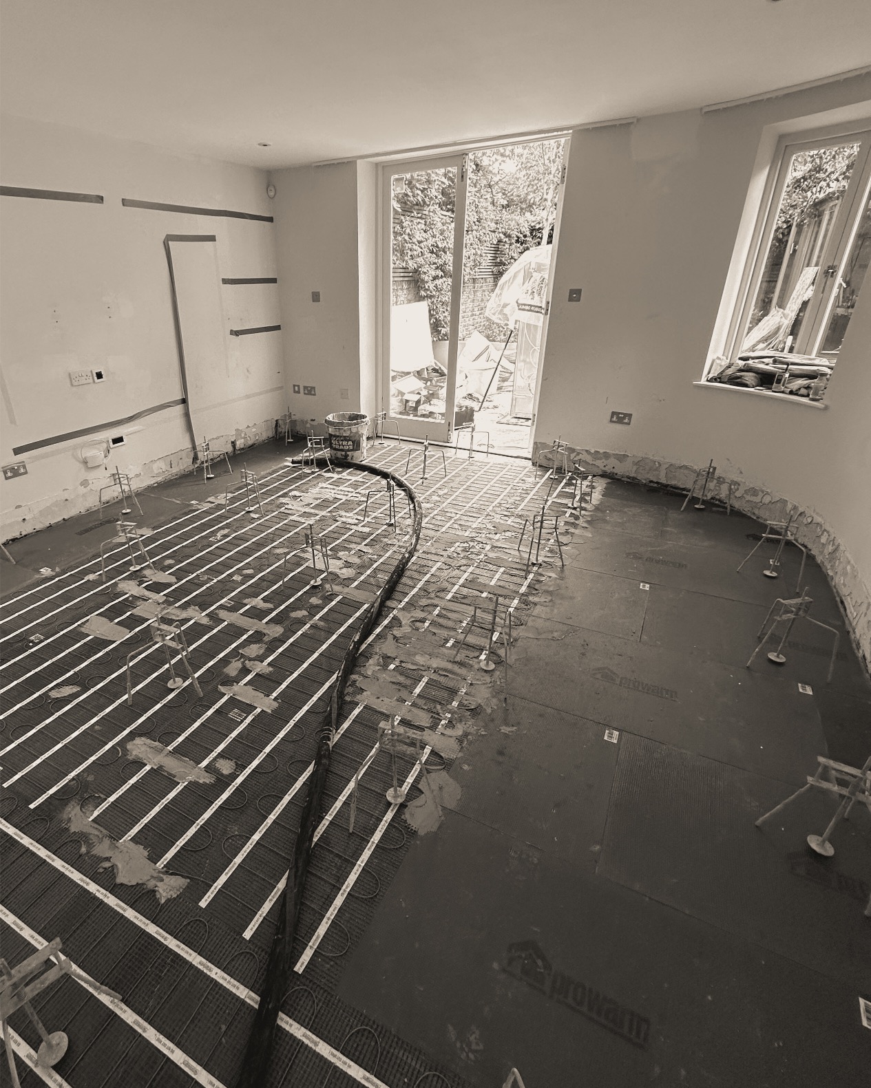 LIQUID SCREED GUILDFORD