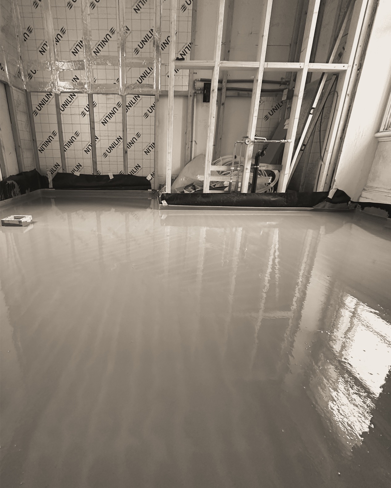 LIQUID SCREED LONDON
